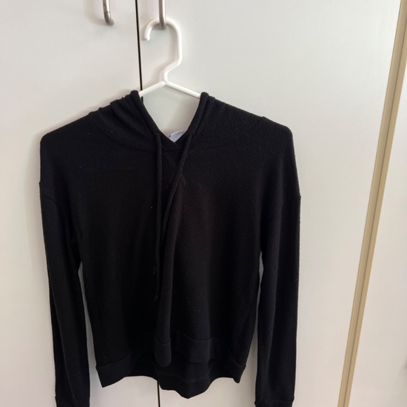 Make and Model Loungewear/ Sleep Set- Hoodie (Small) and Shorts (XS) - Picture 4 of 13